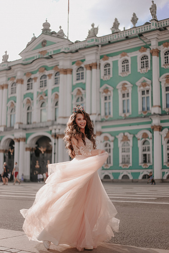 Год королевы